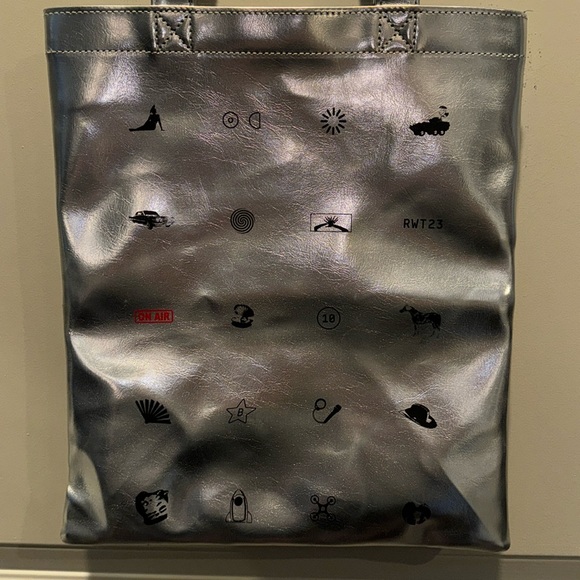 Beyoncé Renaissance World Tour Bag Silver Dallas, TX 2023 - Picture 2 of 10